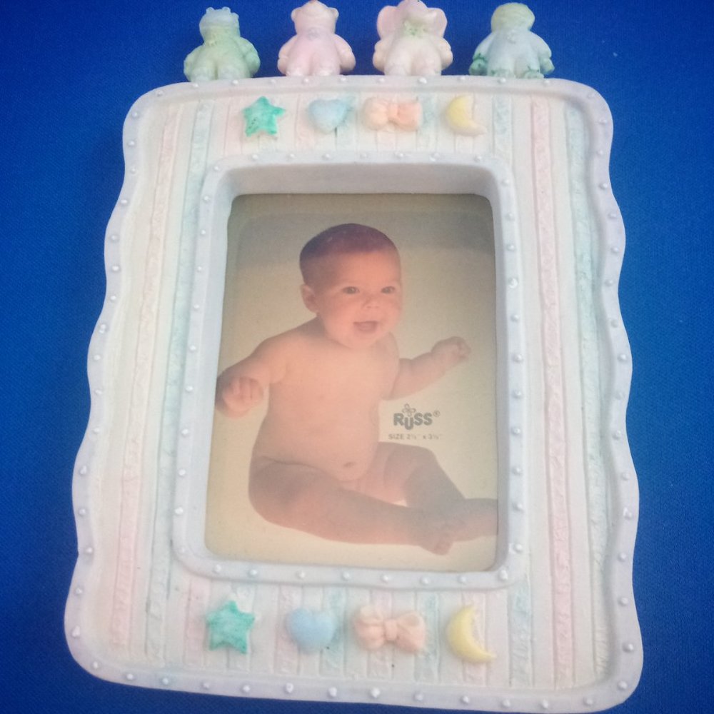 Russ resin picture frame for baby pastel colors 2 1/2'' X 3 1/2'' photo size